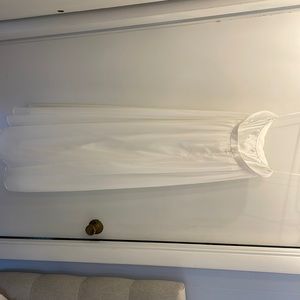 Lulus white maxi skirt